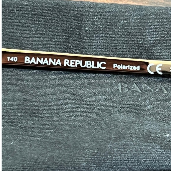 New Banana Republic Benisio Sunglasses Men 60mm Black Polarized Metal Aviator - Picture 3 of 12